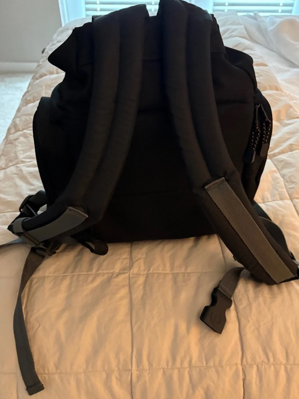 *FIRM PRICE* Tamrac Adventure 8 Camera Backpack Bag Padded